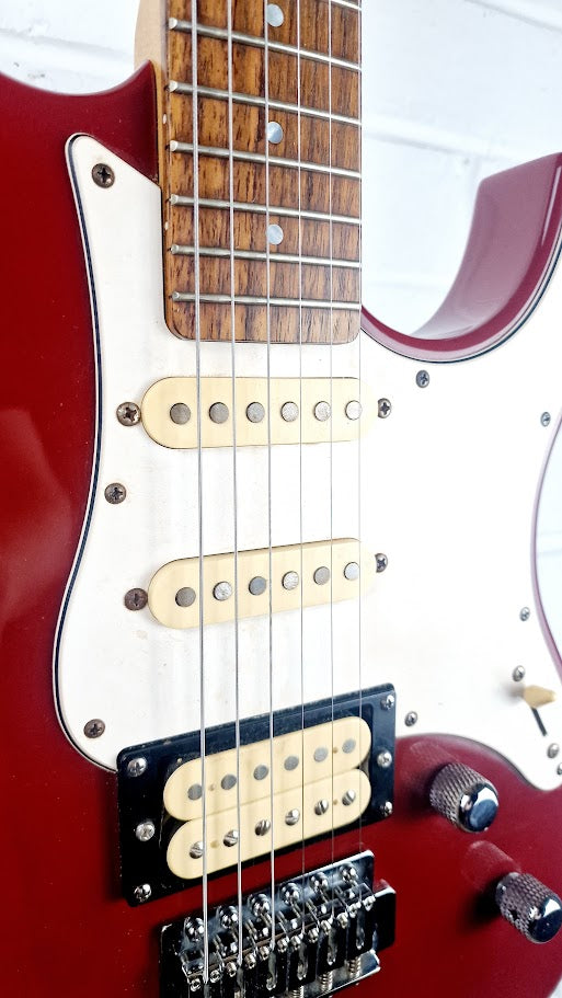 YAMAHA PACIFICA PAC112V RED ELECTRIC GUITAR