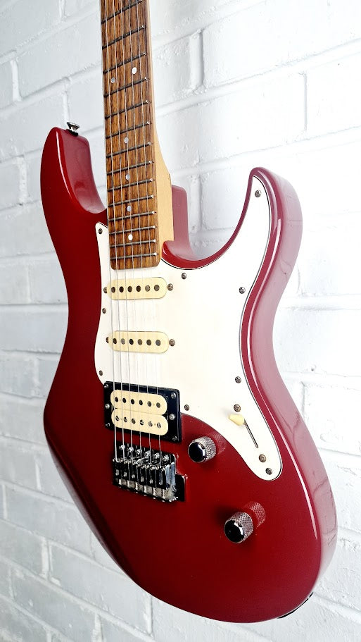 YAMAHA PACIFICA PAC112V RED ELECTRIC GUITAR