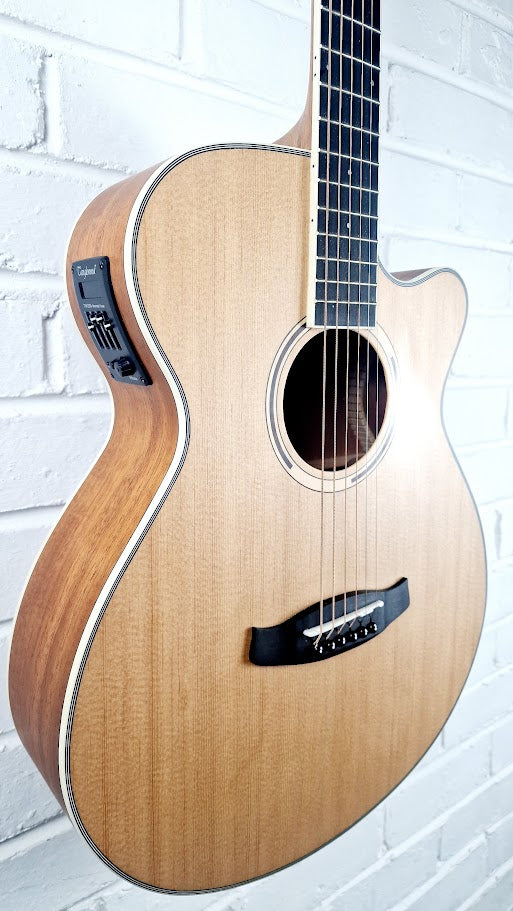 TANGLEWOOD TX EA ELECTRO ACOUSTIC GUITAR