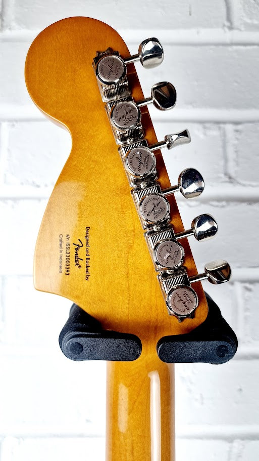 SQUIER STRATOCASTER ELECTRIC GUITAR VINTAGE WHITE WITH GUYKER LOCKING TUNERS