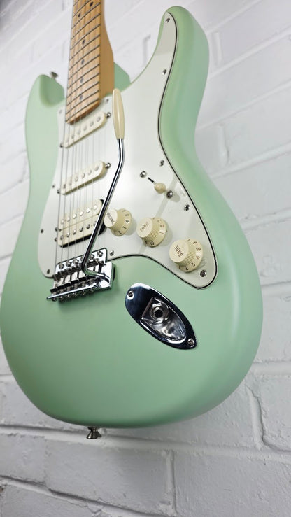 FENDER AMERICAN PERFORMER STRATOCASTER HSS SATIN SURF GREEN + HARD CASE