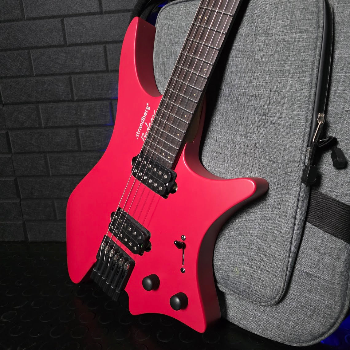 STRANDBERG BODEN ESSENTIAL ASTRO DUST ELECTRIC GUITAR + CASE