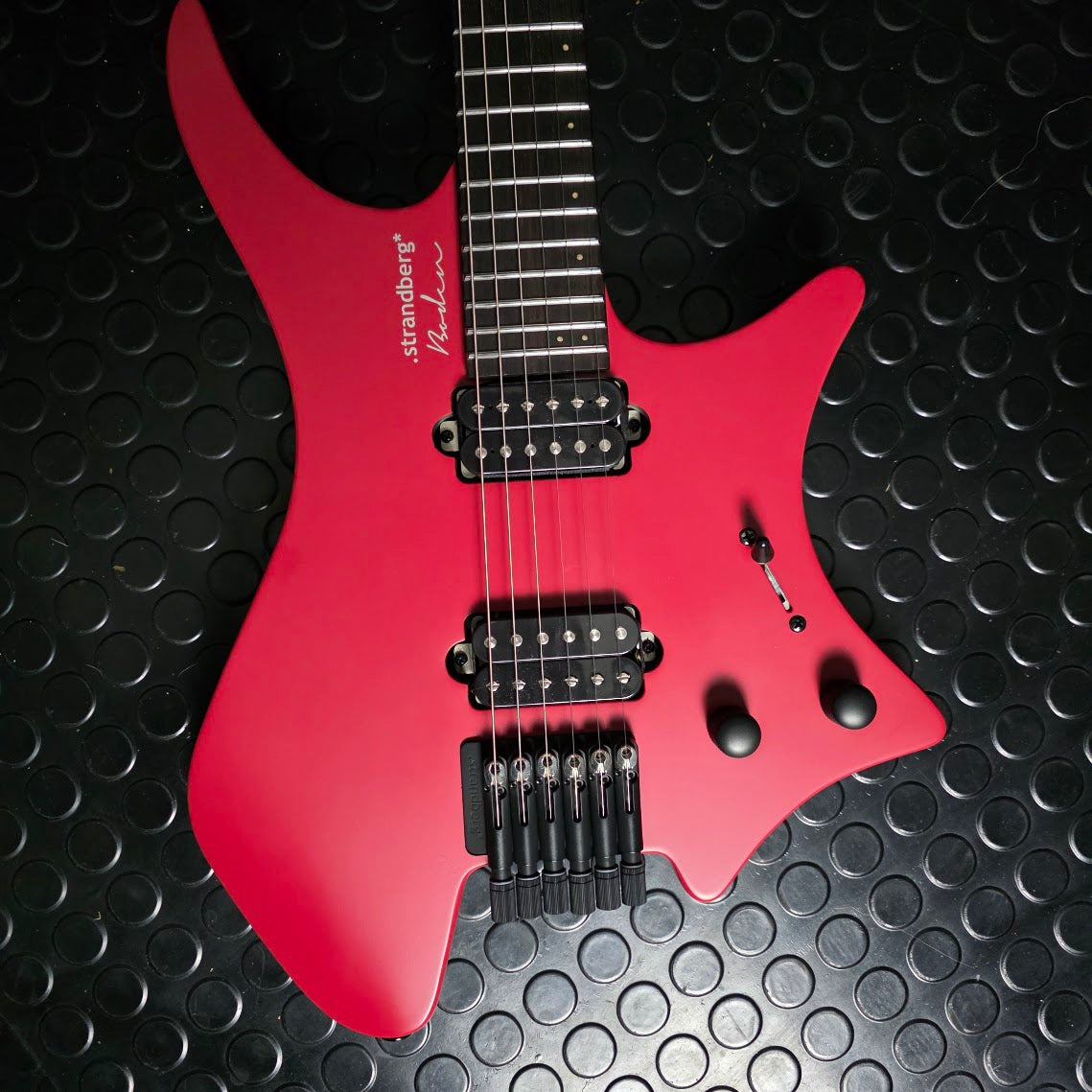 STRANDBERG BODEN ESSENTIAL ASTRO DUST ELECTRIC GUITAR + CASE