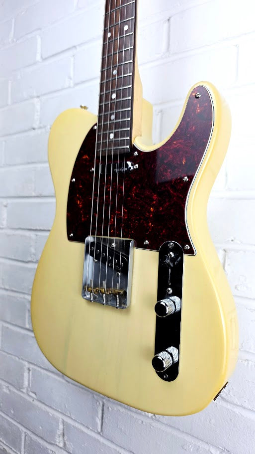 VINTAGE REISSUED SERIES V2 BLONDE TELECASTER ELECTRIC GUITAR