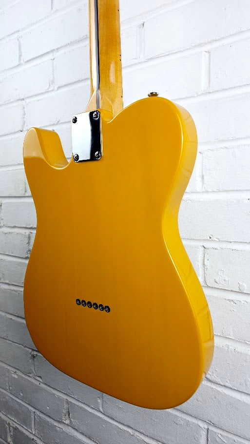 VINTAGE REISSUED SERIES V52 BUTTERSCOTCH TELECASTER ELECTRIC GUITAR