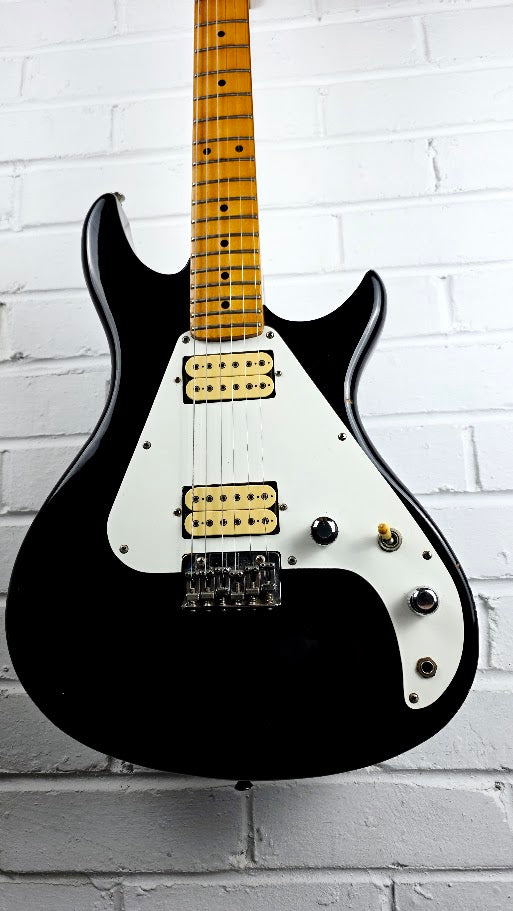 KAWAI AQUARIUS BLACK 1980s ELECTRIC GUITAR