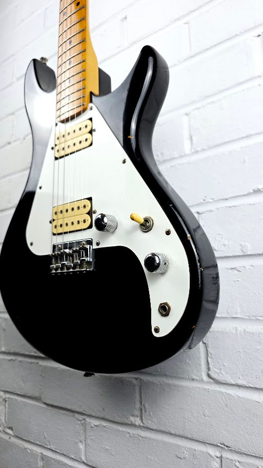 KAWAI AQUARIUS BLACK 1980s ELECTRIC GUITAR