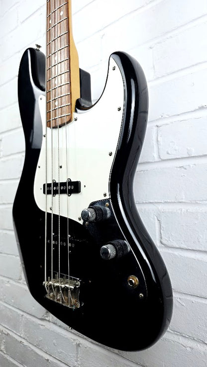 FENDER 1984 MIJ JAZZ BASS BLACK SERIAL E968853