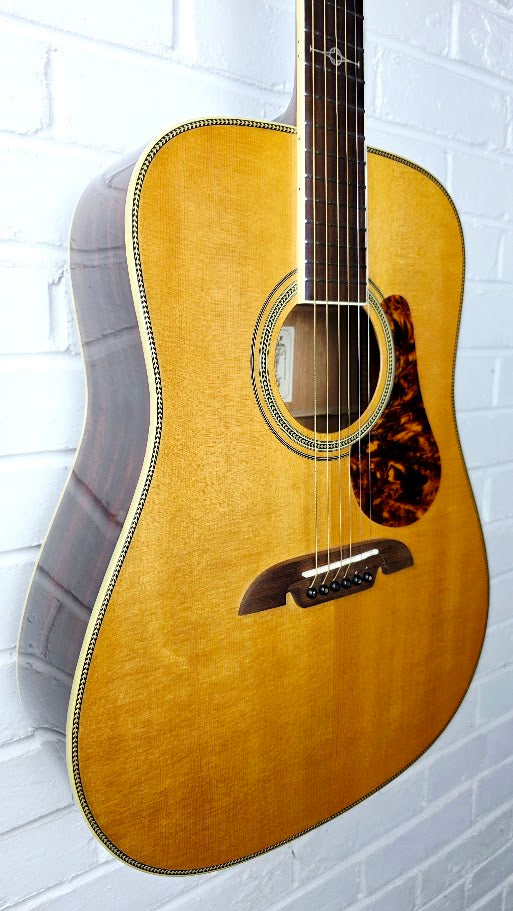 ALVAREZ MASTERWORKS MD60BG BLUEGRASS ACOUSTIC GUITAR