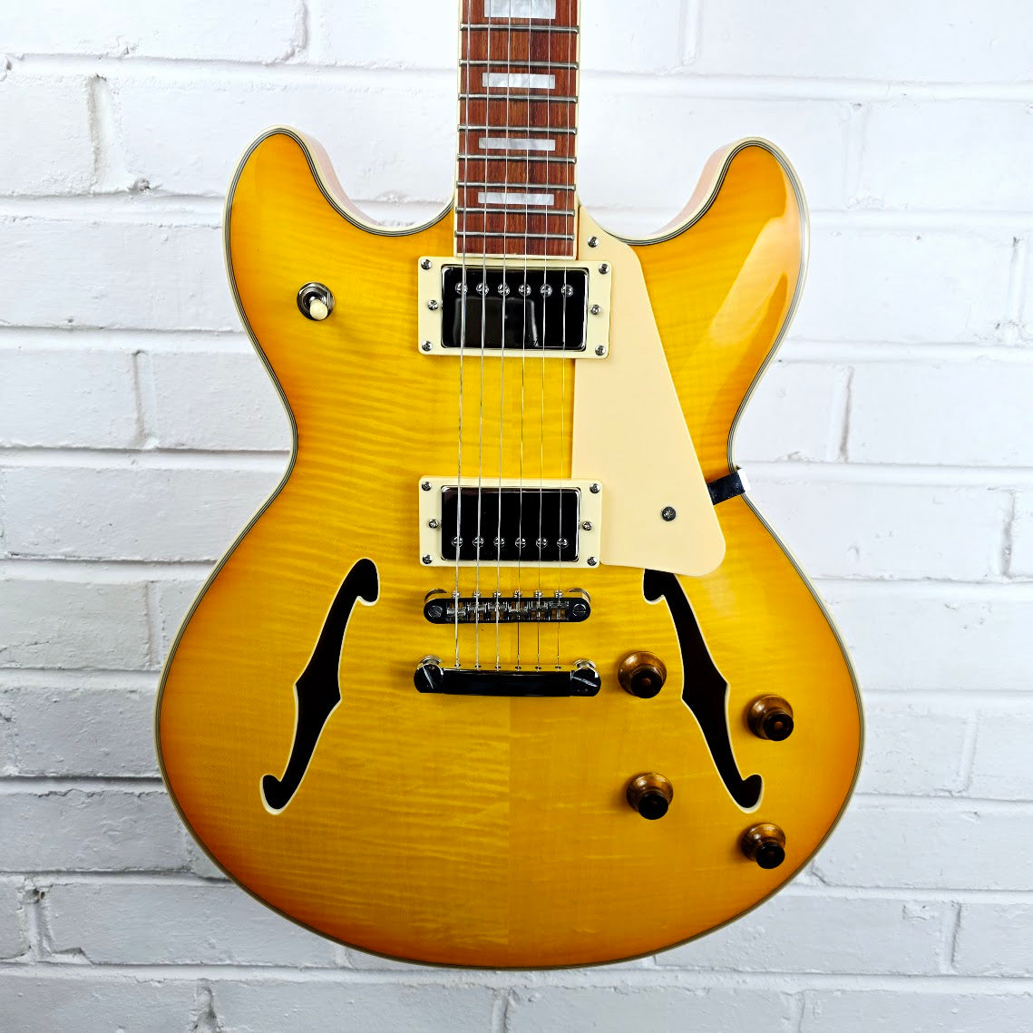 HARLEY BENTON HB35 PLUS LEMON DROP VINTAGE SERIES ELECTRIC GUITAR