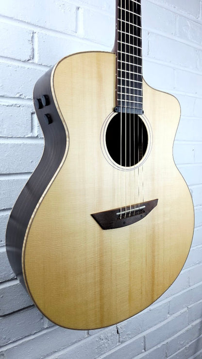 IBANEZ PA300E NSL JUMBO ELECTRO ACOUSTIC GUITAR