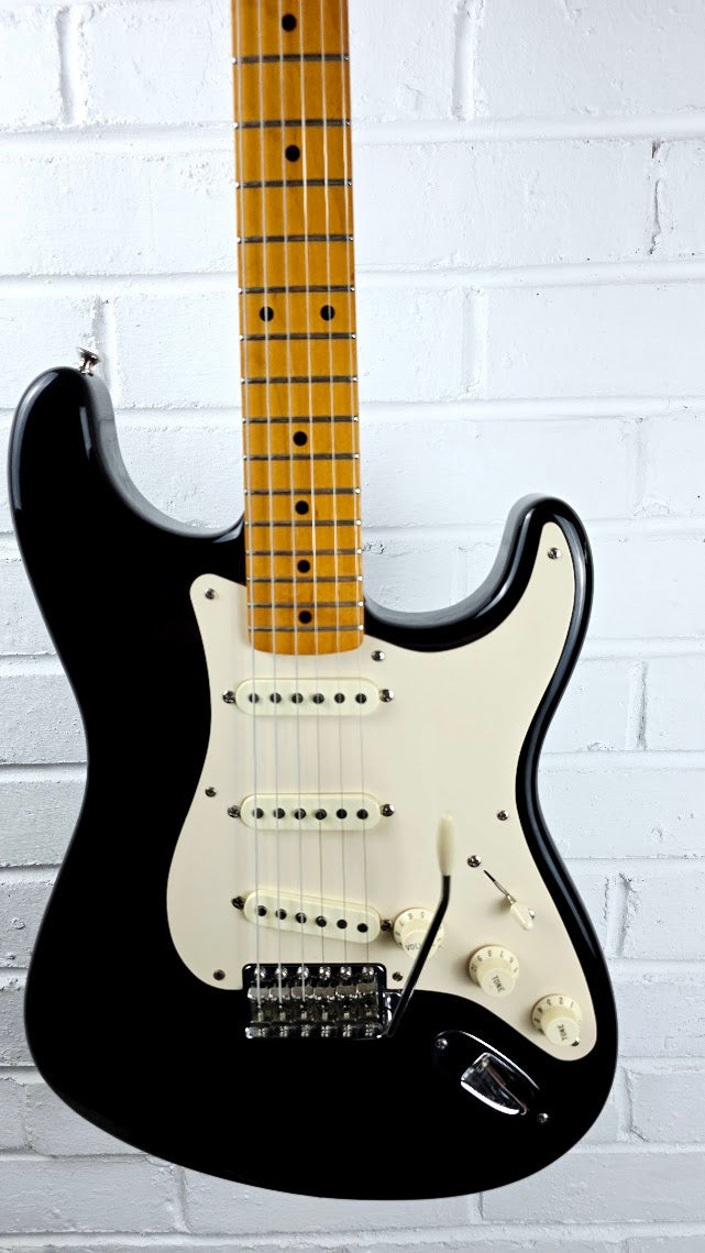 FENDER CLASSIC SERIES 50s STRATOCASTER MIM 2004 BLACK ELECTRIC GUITAR