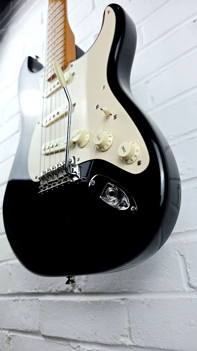 FENDER CLASSIC SERIES 50s STRATOCASTER MIM 2004 BLACK ELECTRIC GUITAR