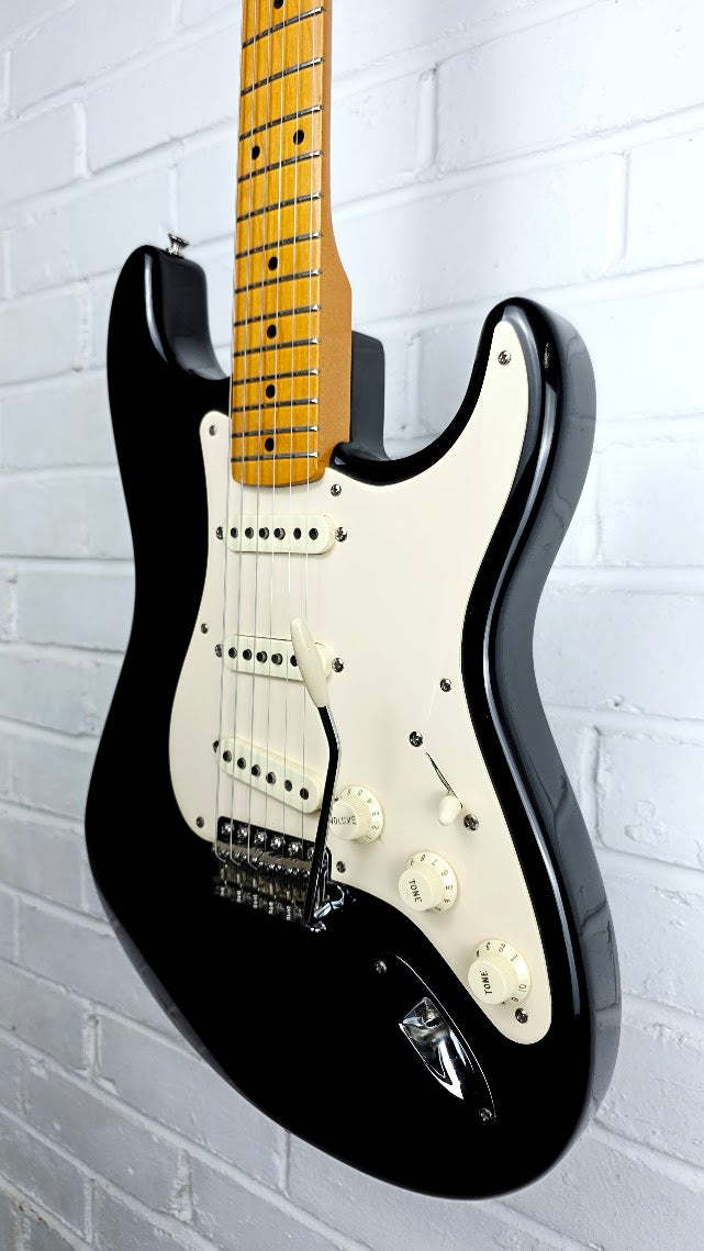 FENDER CLASSIC SERIES 50s STRATOCASTER MIM 2004 BLACK ELECTRIC GUITAR