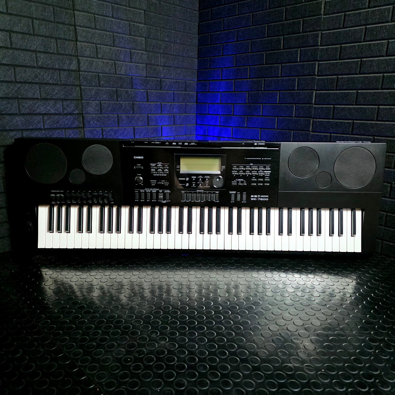 CASIO WK7600 76 KEY PORTABLE KEYBOARD WORKSTATION