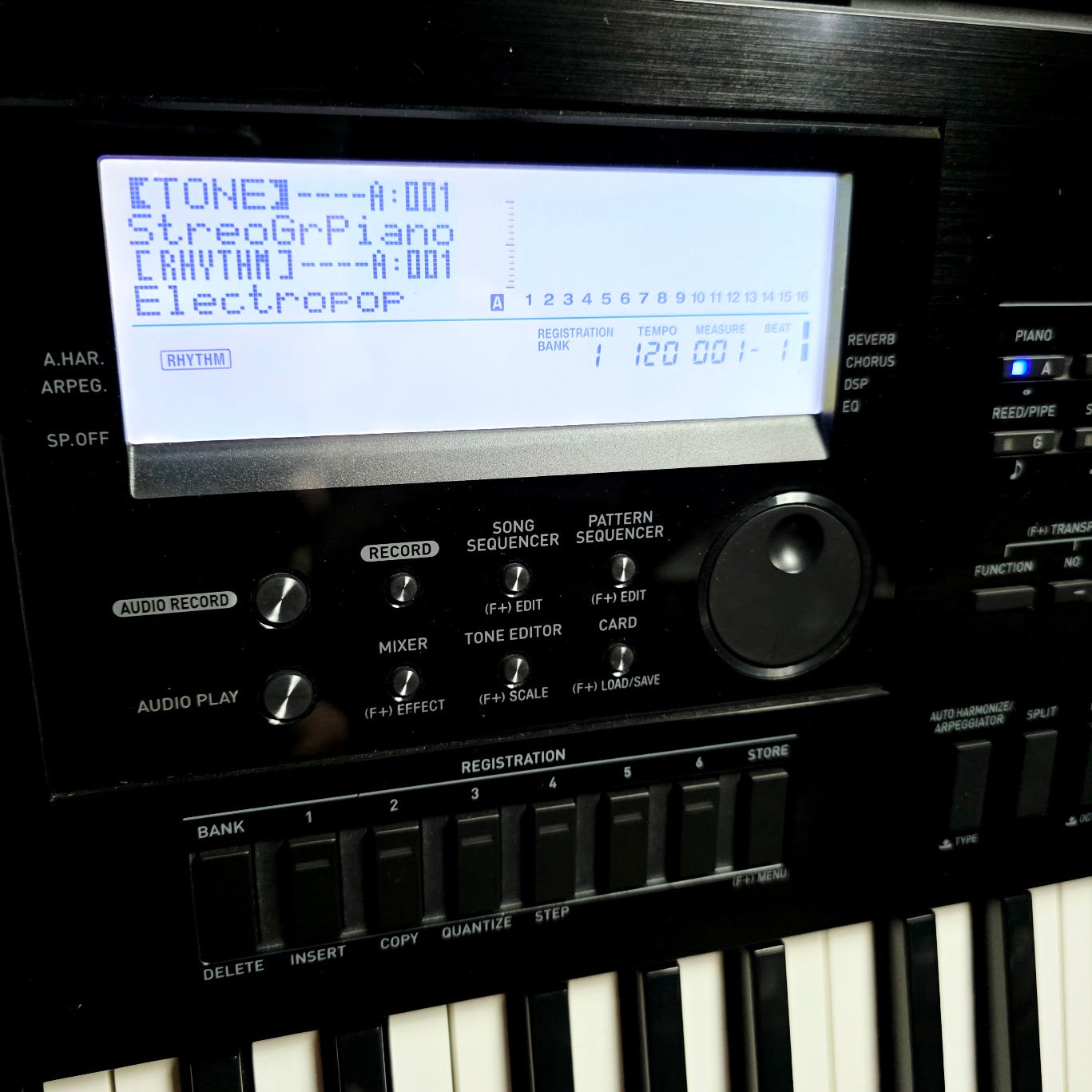 CASIO WK7600 76 KEY PORTABLE KEYBOARD WORKSTATION