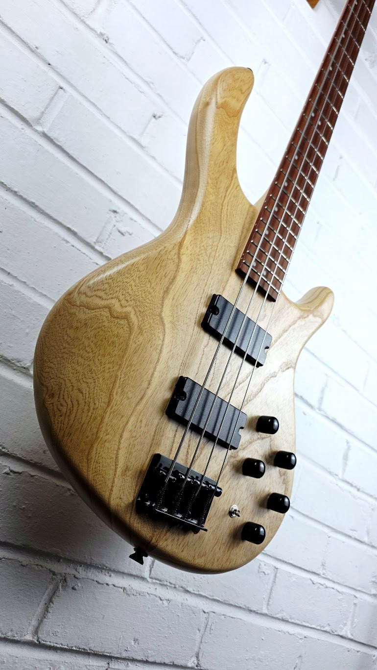 CORT ACTION DLX AS 4 STRING ACTIVE OPEN PORE NATURAL BASS GUITAR