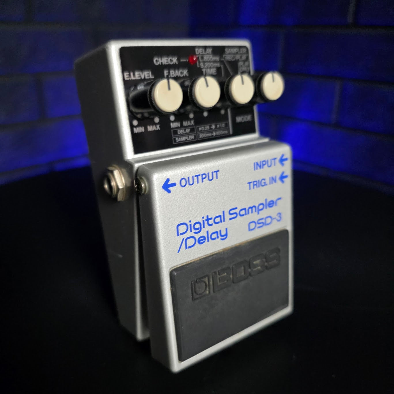 BOSS DSD-3 DIGITAL SAMPLER DELAY 80s JAPAN VINTAGE PEDAL WITH BOX