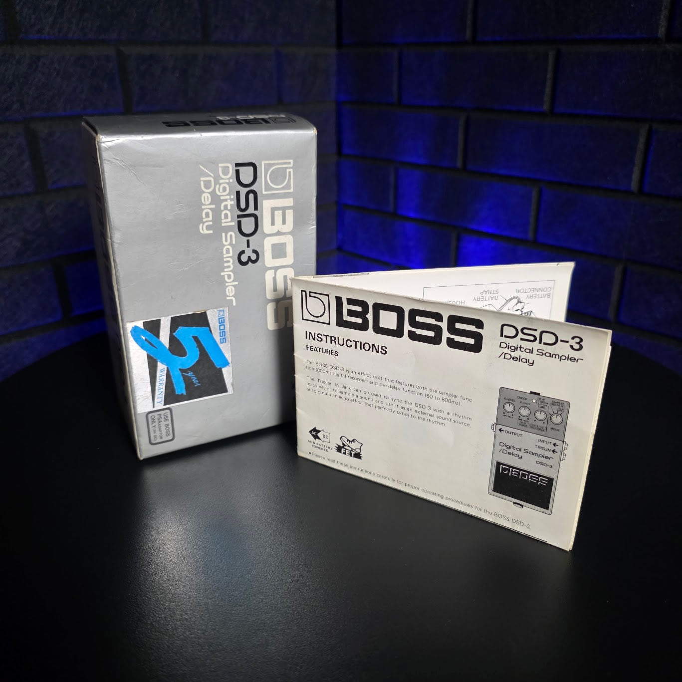 BOSS DSD-3 DIGITAL SAMPLER DELAY 80s JAPAN VINTAGE PEDAL WITH BOX