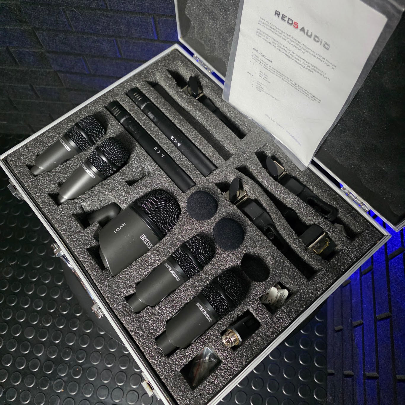 RED 5 AUDIO RVK7 DRUM MIC SET AND CARRY CASE