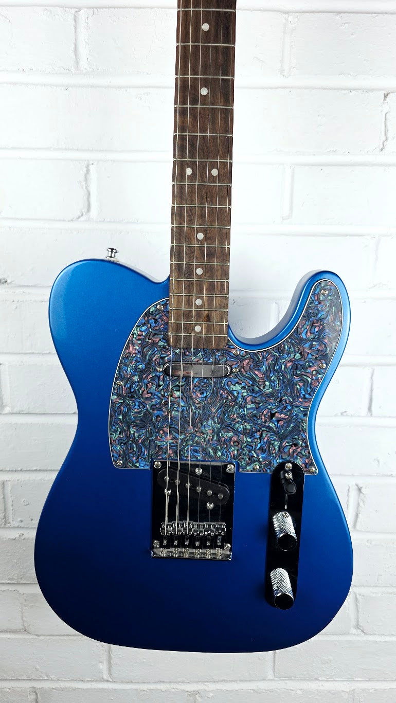 SQUIER AFFINITY SERIES LAKE PLACID BLUE PEARLOID TELECASTER ELECTRIC GUITAR