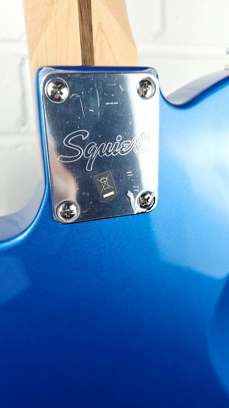 SQUIER AFFINITY SERIES LAKE PLACID BLUE PEARLOID TELECASTER ELECTRIC GUITAR