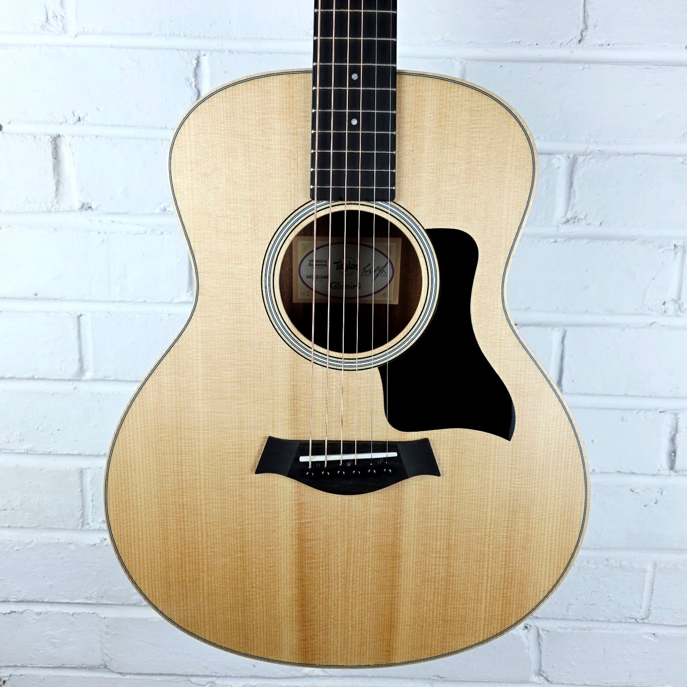 TAYLOR GS MINI E ROSEWOOD ELECTRO ACOUSTIC GUITAR + TAYLOR CASE