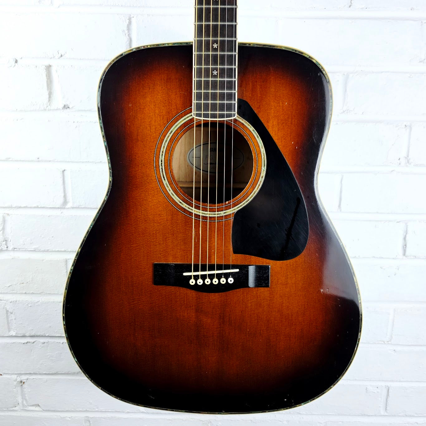 YAMAHA FG455 1980s SUNBURST ACOUSTIC GUITAR