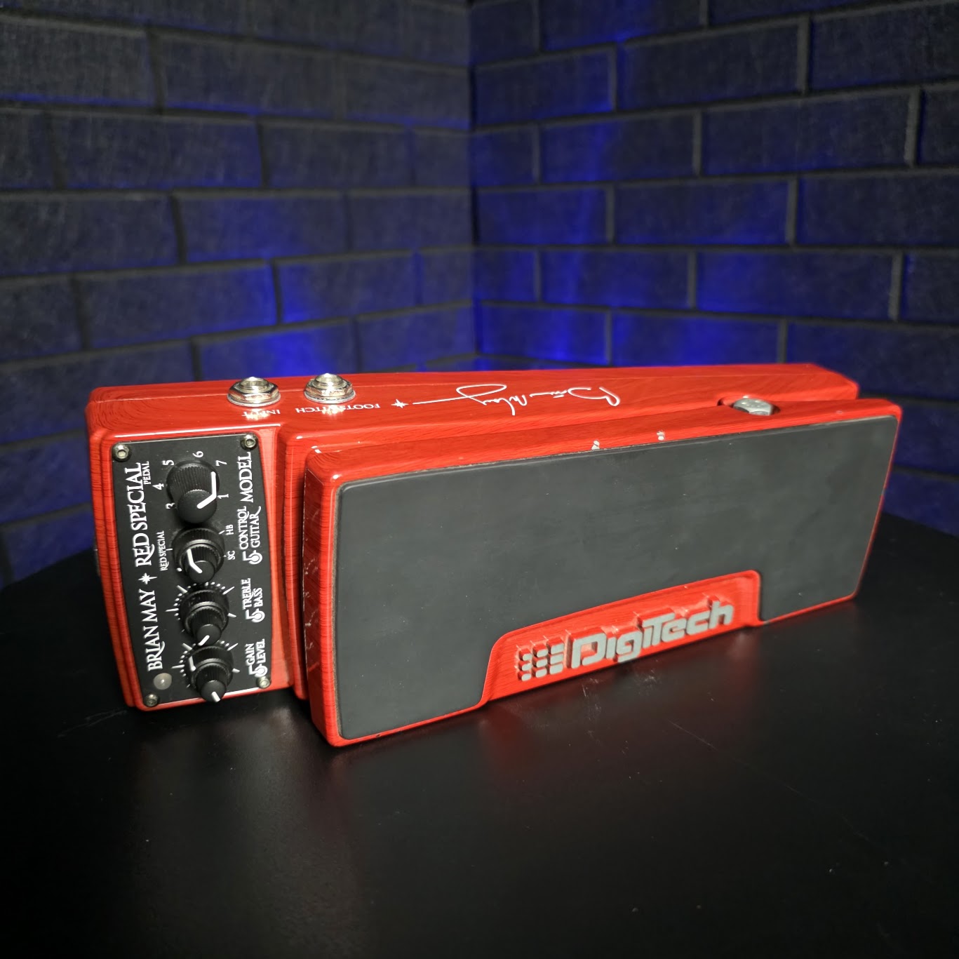 DIGITECH BRIAN MAY RED SPECIAL GUITAR EFFECTS PEDAL