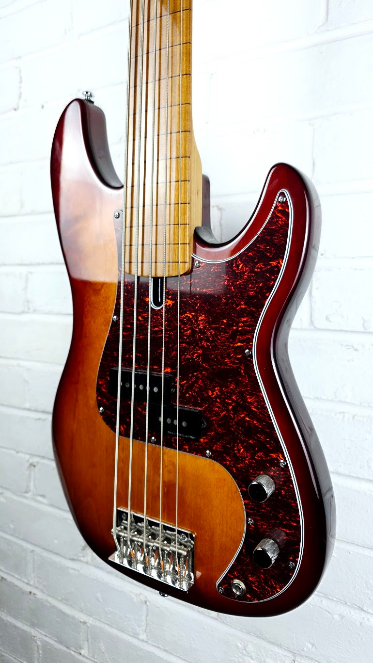 SIRE MARCUS MILLER P5 FRETLESS 5 STRING BASS TOBACCO SUNBURST