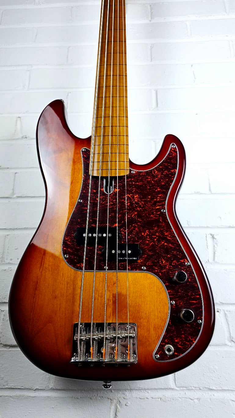 SIRE MARCUS MILLER P5 FRETLESS 5 STRING BASS TOBACCO SUNBURST