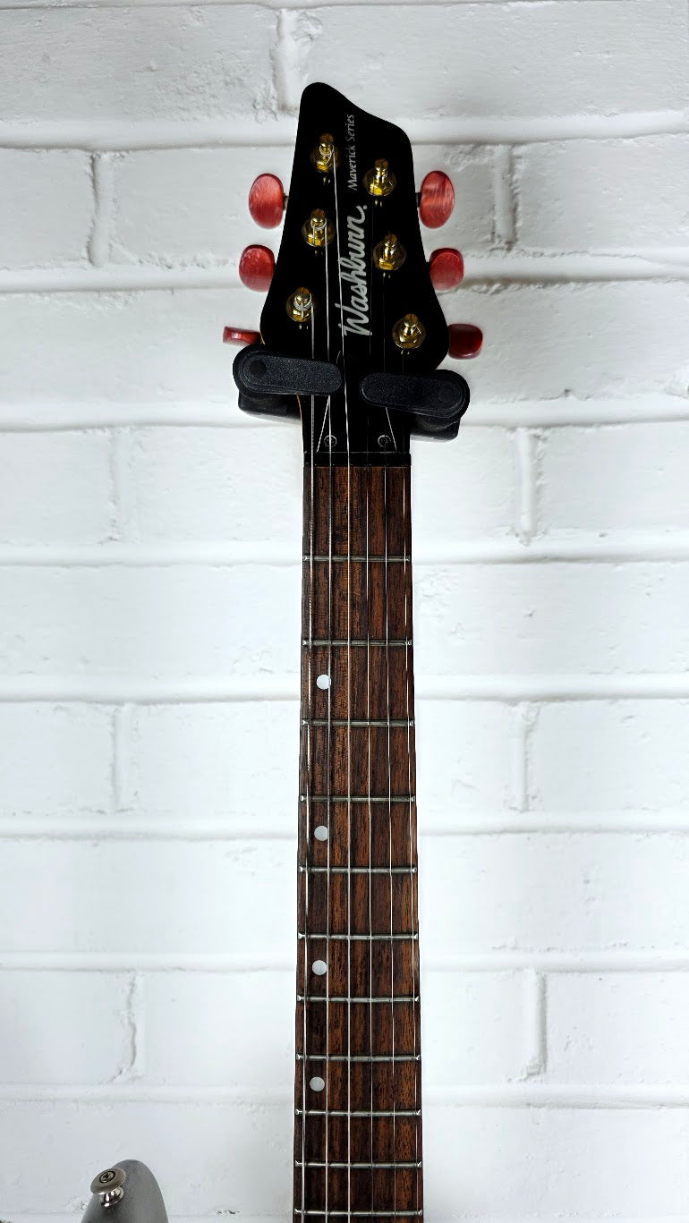 WASHBURN PRO MAVERICK SERIES SILVER ELECTRIC GUITAR