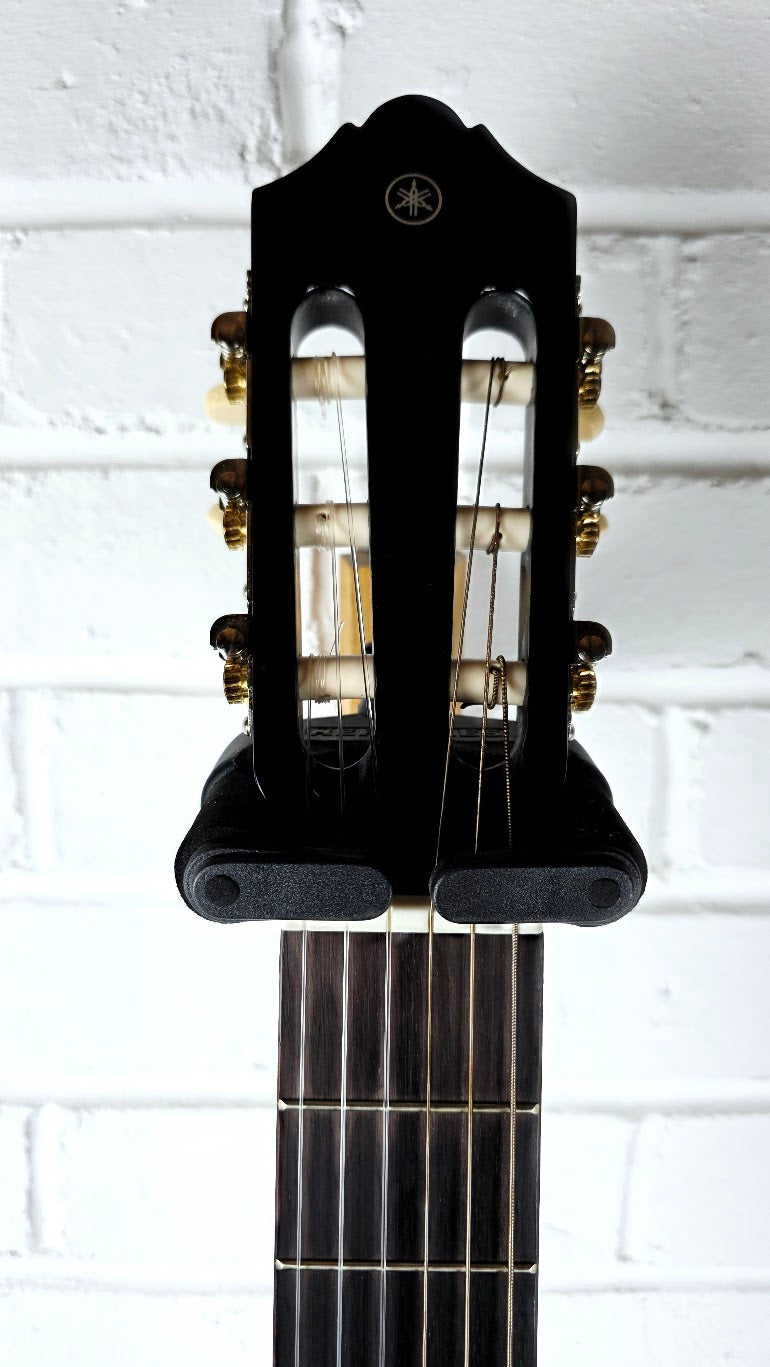 YAMAHA C40 BLACK CLASSICAL GUITAR LEFT HANDED