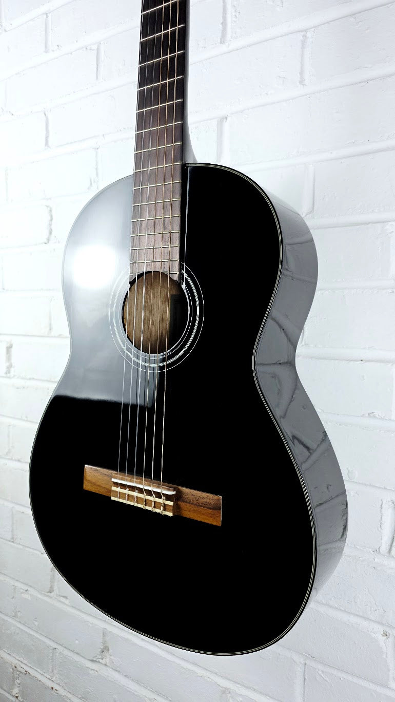 YAMAHA C40 BLACK CLASSICAL GUITAR LEFT HANDED