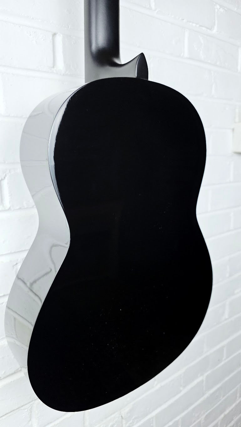 YAMAHA C40 BLACK CLASSICAL GUITAR LEFT HANDED