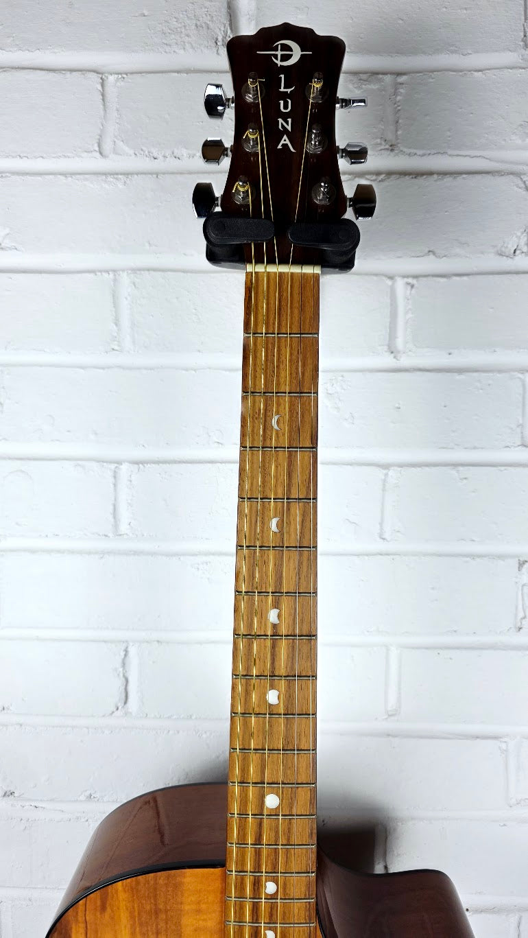LUNA GYPSY SPALT CUTAWAY ACOUSTIC GUITAR