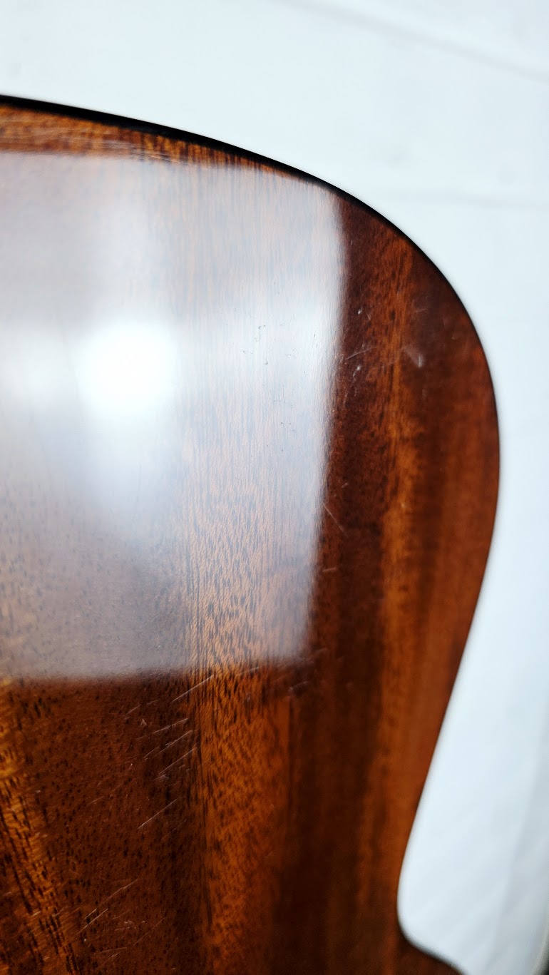 LUNA GYPSY SPALT CUTAWAY ACOUSTIC GUITAR