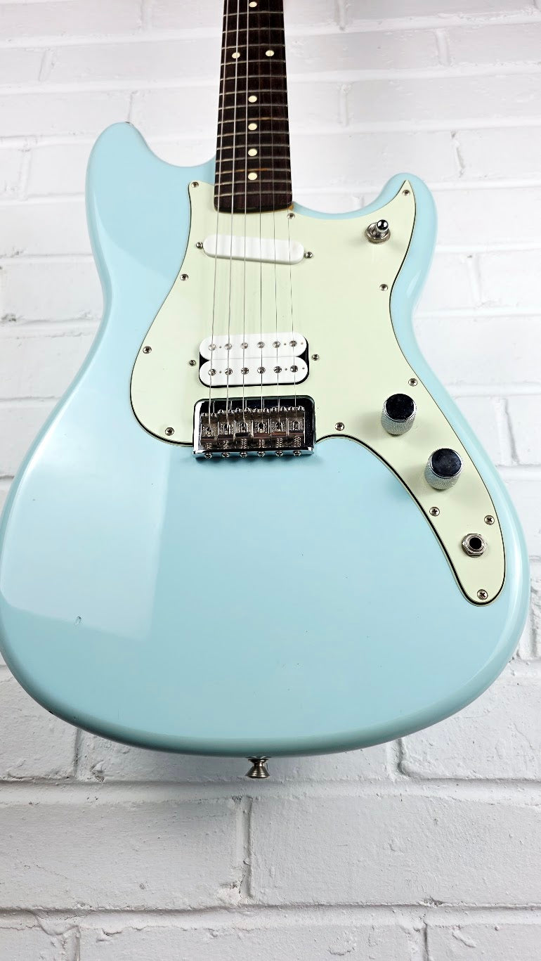 FENDER DUO SONIC HS PF ELECTRIC GUITAR DAPHNE BLUE MIM