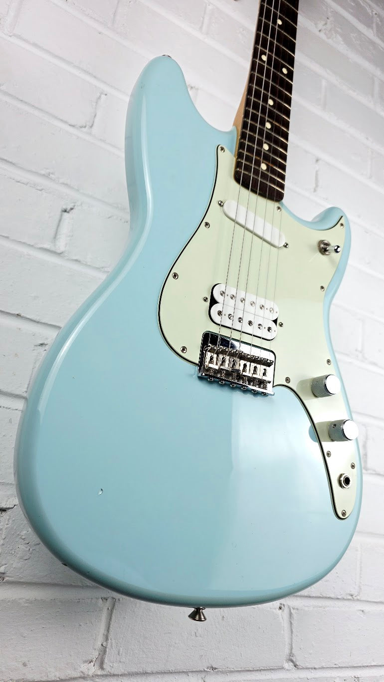 FENDER DUO SONIC HS PF ELECTRIC GUITAR DAPHNE BLUE MIM