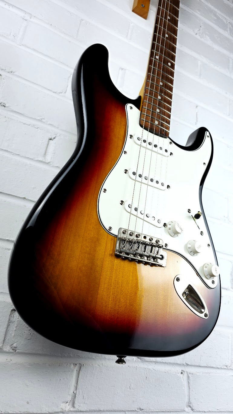 VINTAGE THOMAS BLUG SIGNATURE SERIES ELECTRIC GUITAR HYBRID SUNBURST