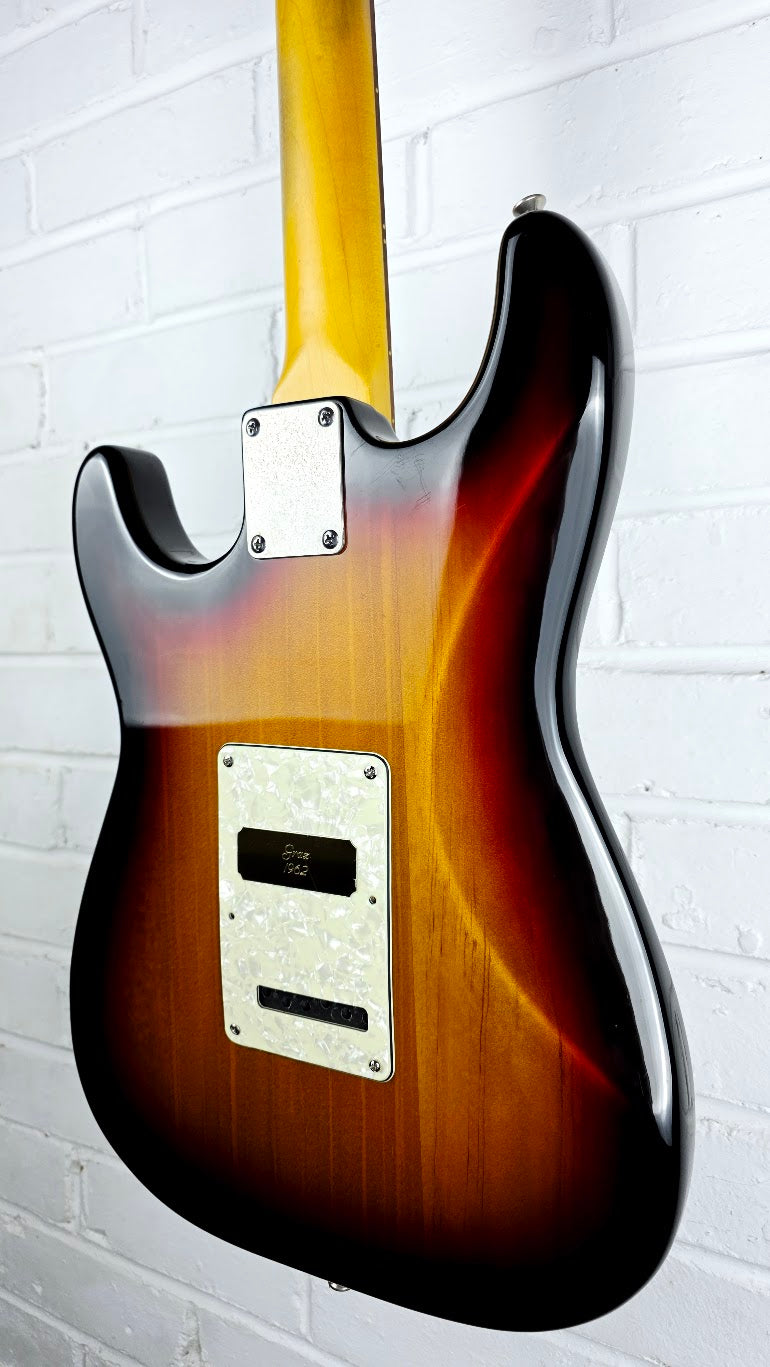 VINTAGE THOMAS BLUG SIGNATURE SERIES ELECTRIC GUITAR HYBRID SUNBURST