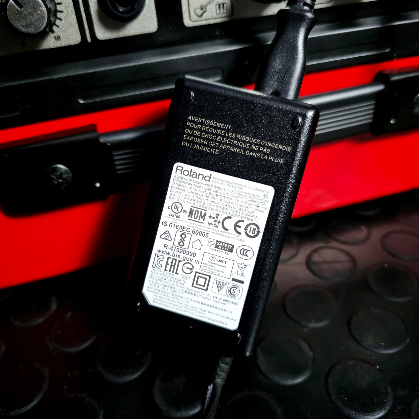 ROLAND CUBE STREET AMP RED COMBO MODELLING AMP