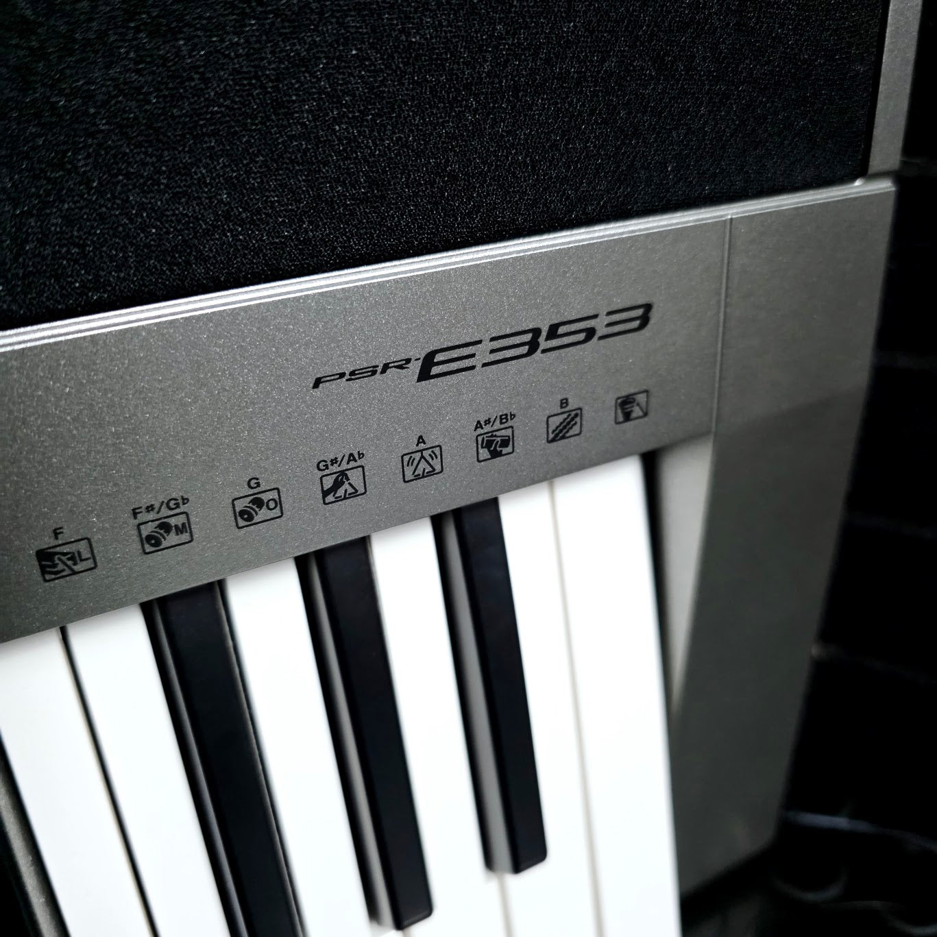 YAMAHA PSR E353 KEYBOARD 61 KEY TOUCH SENSITIVE