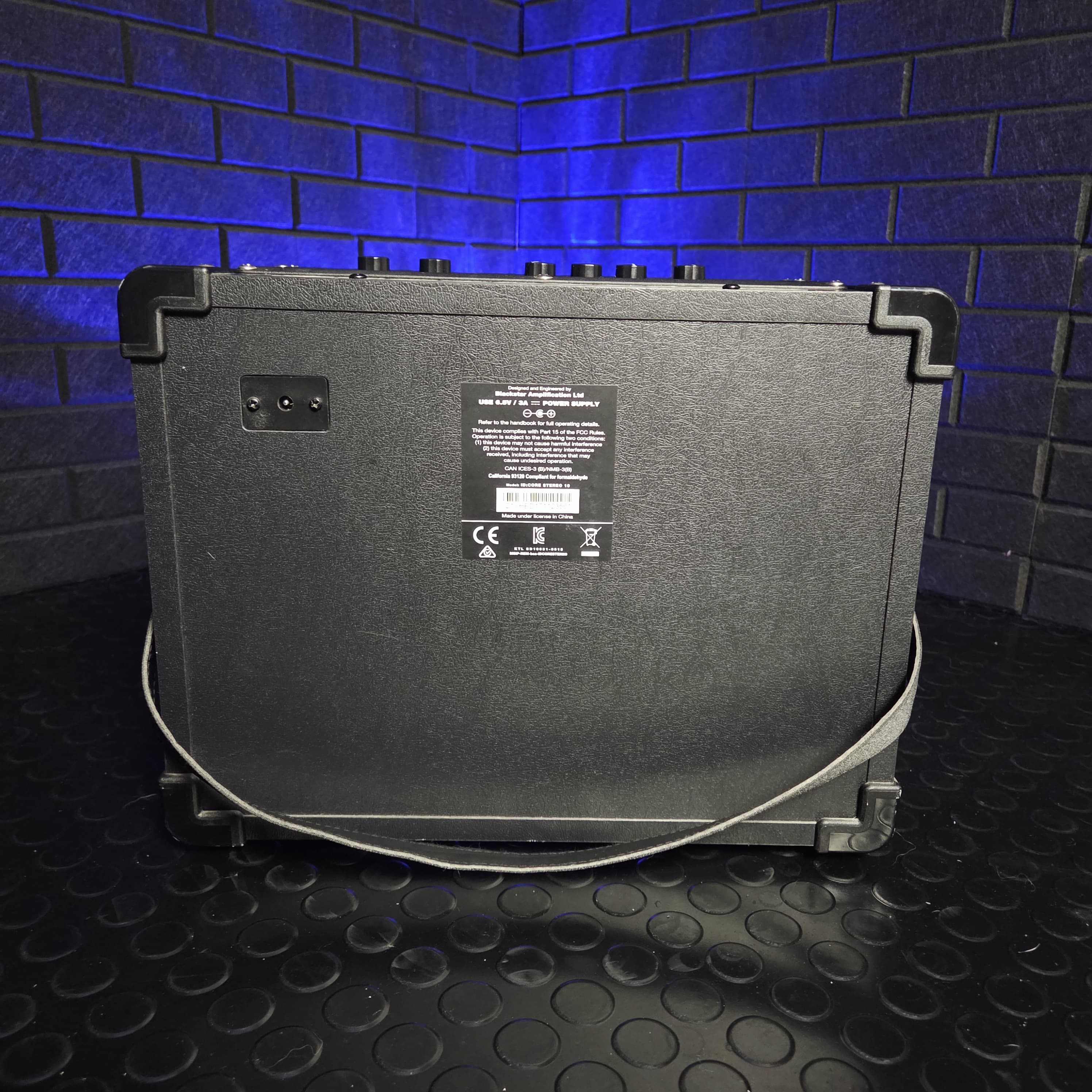 BLACKSTAR ID CORE STEREO 10 V2 BLACK COMBO GUITAR AMP