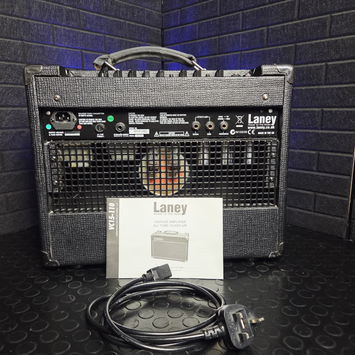 LANEY VC15 110 COMBO GUITAR AMPLIFIER