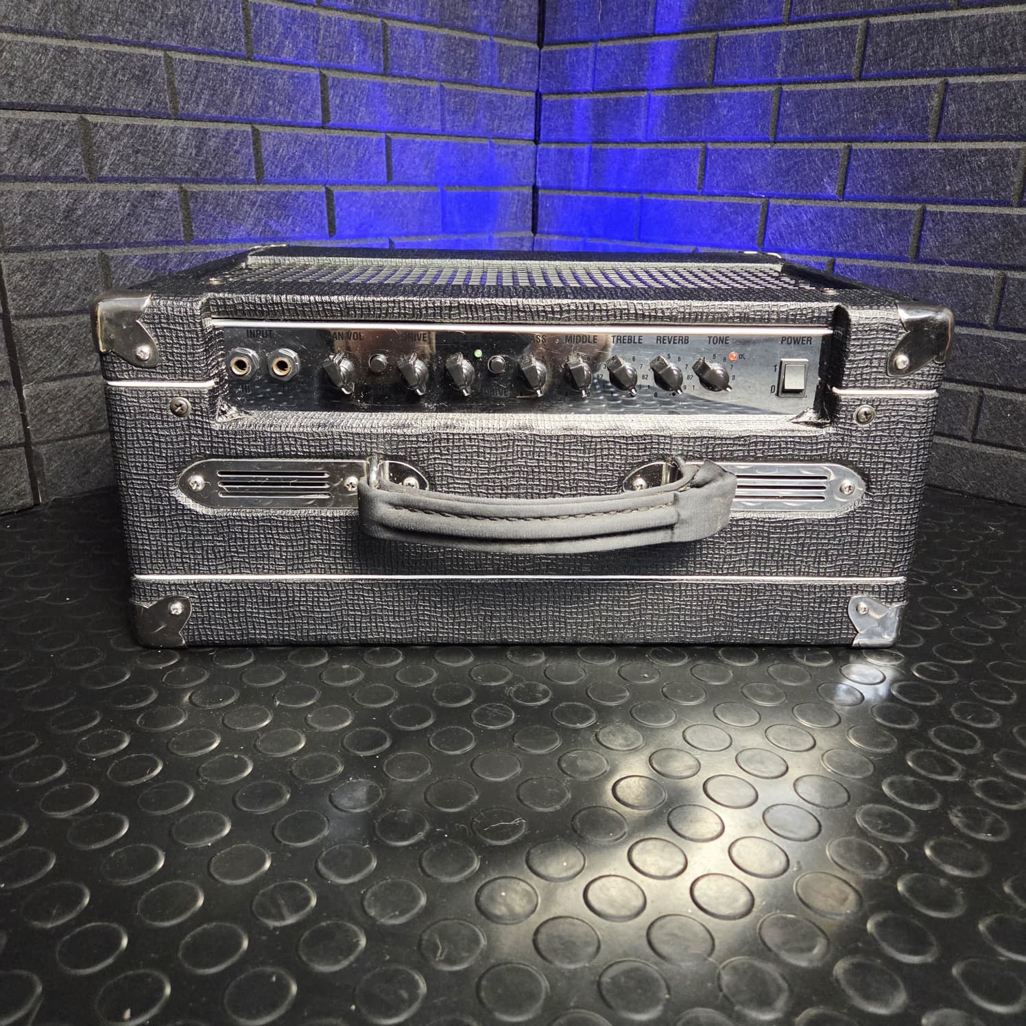 LANEY VC15 110 COMBO GUITAR AMPLIFIER