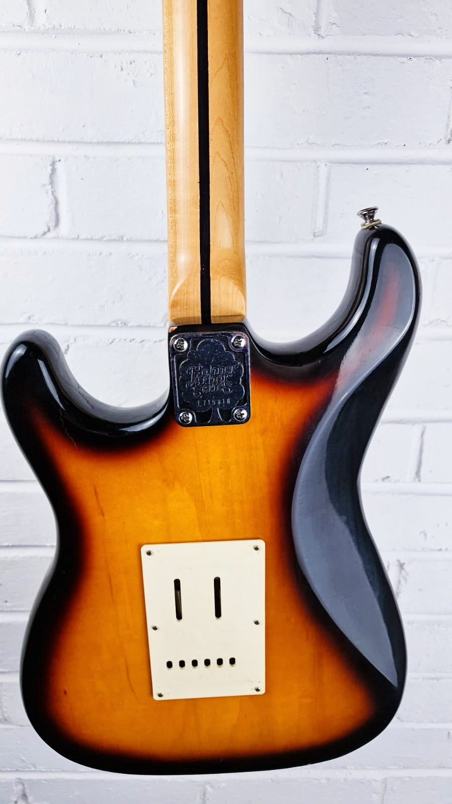 HOHNER ARBOR SERIES SUNBURST STRATOCASTER 1987 ELECTRIC GUITAR