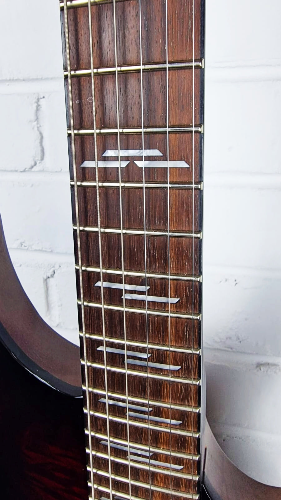 SCHECTER OMEN ELITE 6 BLACK CHERRY BURST ELECTRIC GUITAR