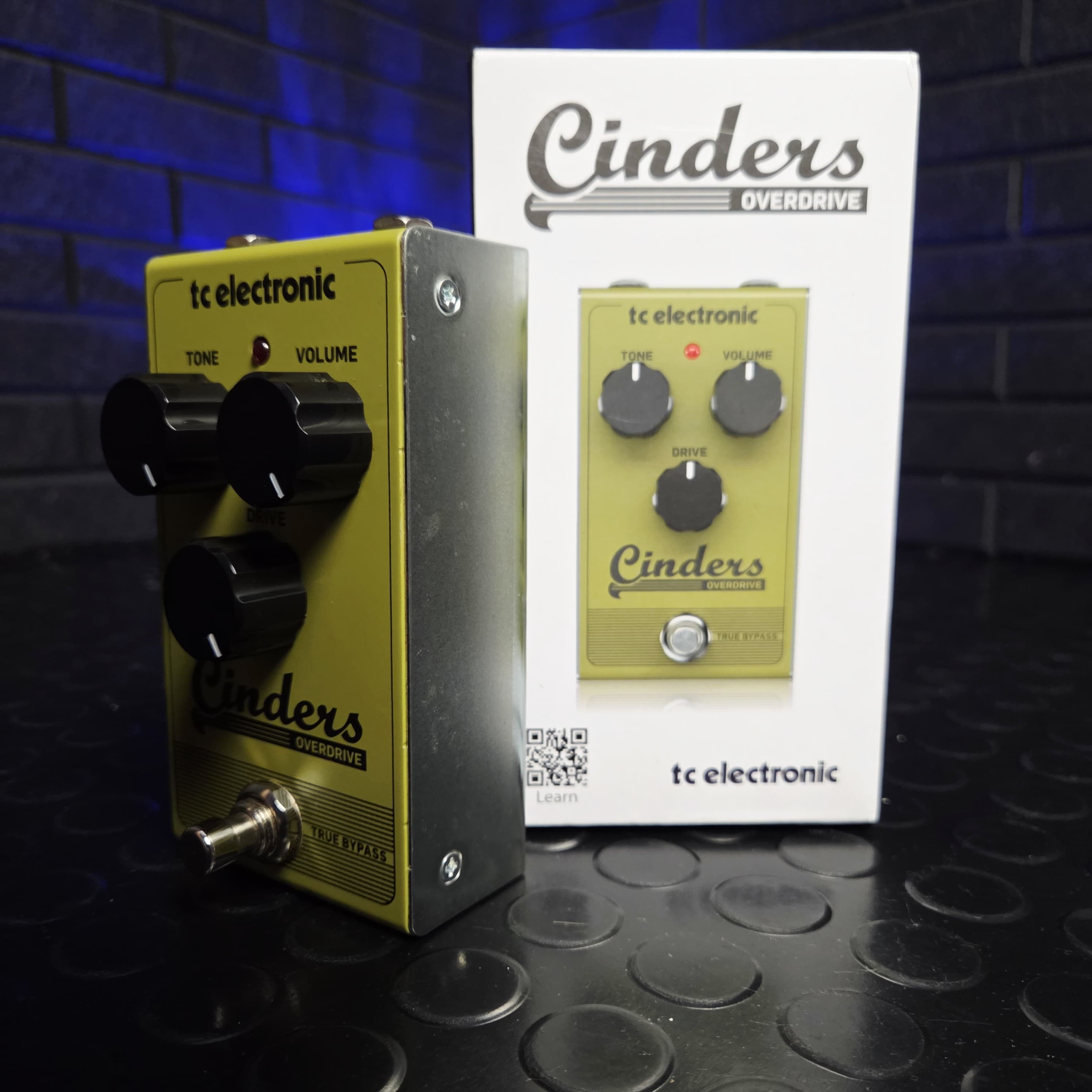 TC ELECTRONIC CINDERS OVERDRIVE GUITAR EFFECTS PEDAL