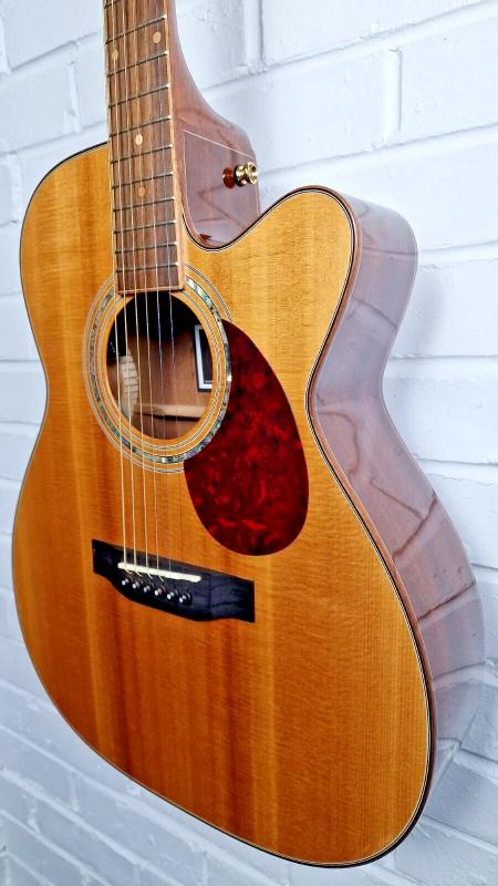 FRESHMAN APOLLO 4OC ELECTRO ACOUSTIC GUITAR